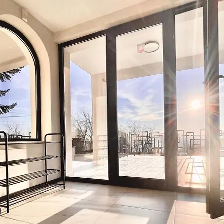 Луксозна вила Aquamarine House *