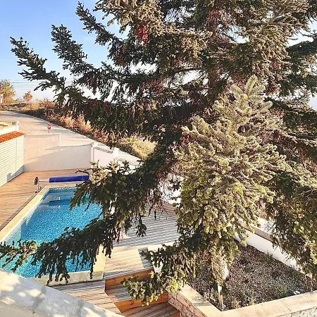 Луксозна вила Aquamarine House Балчик