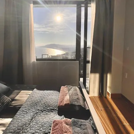 Aquamarine House Луксозна вила *