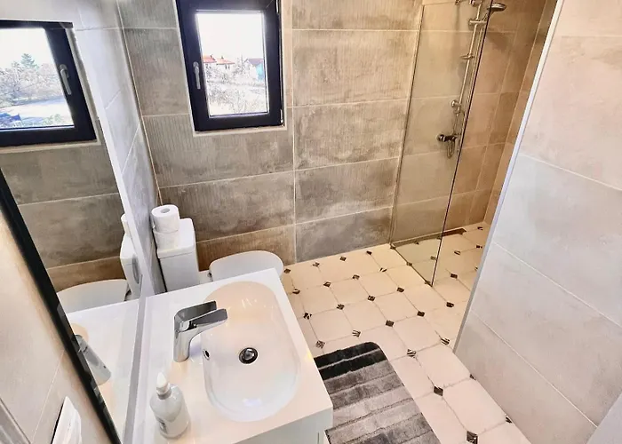 Villa Aquamarine House *