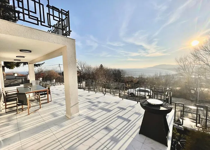 Aquamarine House * Balchik