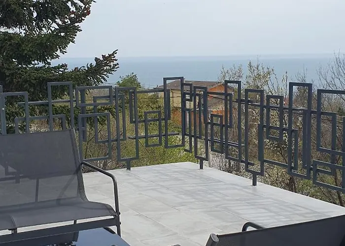 Aquamarine House Villa *