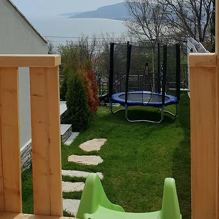Aquamarine House فيلة