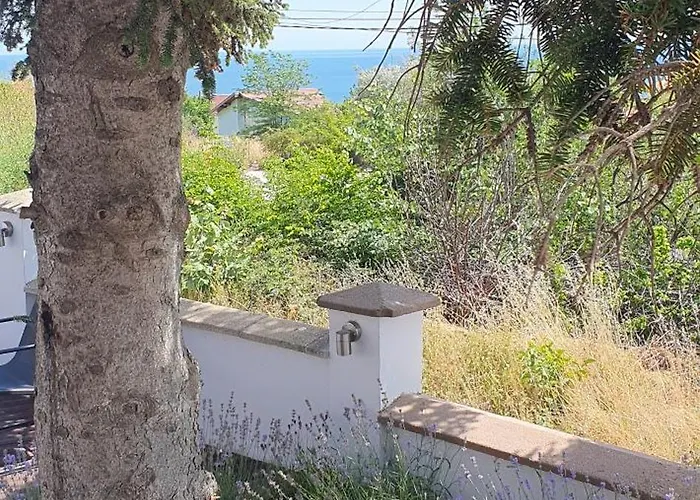 Villa Aquamarine House *