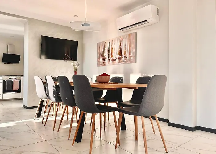 Aquamarine House Villa *